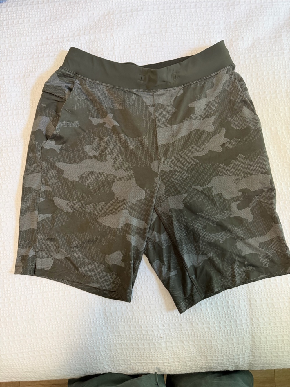 lululemon athletica cameo men’s shorts